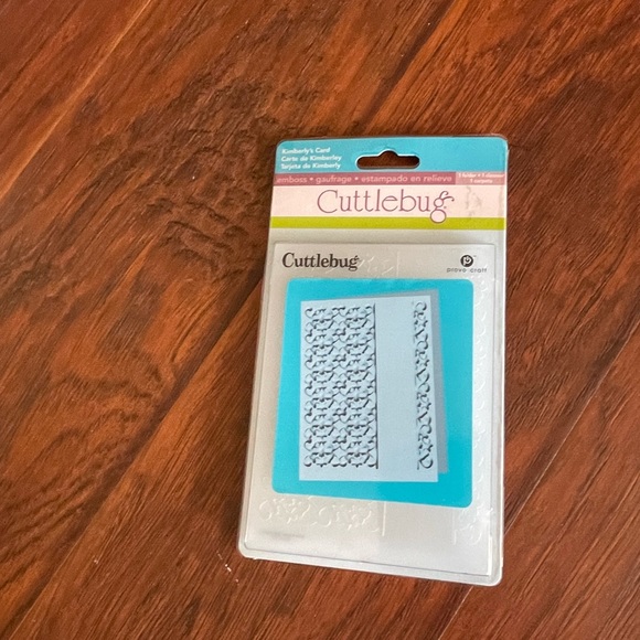 Provo craft Cuttlebug bundle - Picture 6 of 9